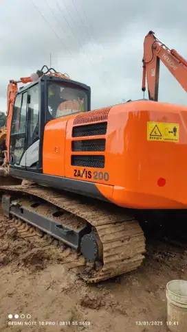 Excavator Hitachi 200 2018
Jual & Rental di Samarinda