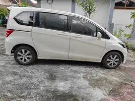 Honda Freed 2011 Bensin