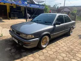 Toyota Corolla 1.6 SE Manual Tahun 1988 warna Hitam Metalik