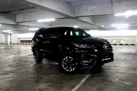 Fortuner VRZ TRD Facelift 2.4 Black