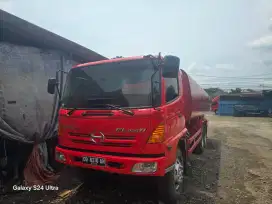 Truk Hino Lohan Tronton FL235JN Th'13 6x2 Tangki 20KL Kondisi Bagus