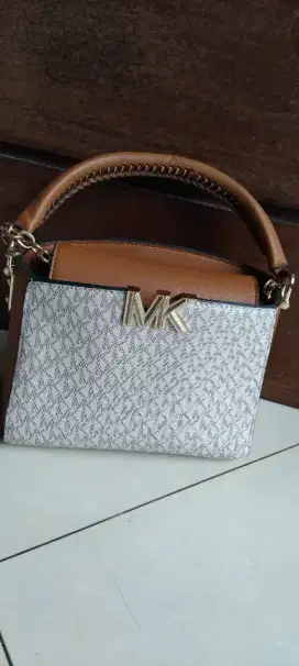 DIJUAL TAS MERK MICHAEL KORS WARNA WHITE BROWN