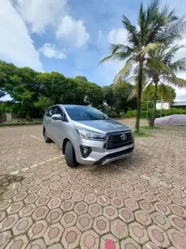 Toyota Kijang Innova Luxury V AT 2022 Bensin