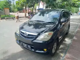 BU : Toyota Avanza 2010 Bensin