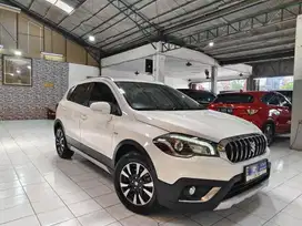 ( Low km) Suzuki SX4 S-Cross Facelift 1.5 Bensin AT 2018 Putih