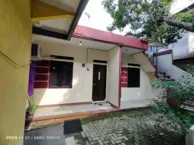 Rumah kontrakan 6 pintu atas bawah