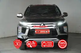 Mitsubishi Pajero Dakar Ultimate AT matic diesel solar 2022 hitam