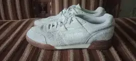 Reebok White Suede