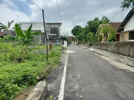 Tanah Pekarangan Prambanan dekat Pasar Tradisiaonal dan Wisata Klaten