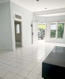 Rumah asri di pinang mas pondok indah