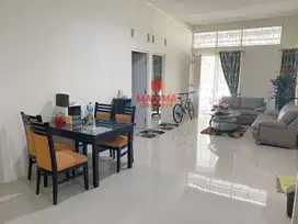 Rumah sewa full perabot di bsb