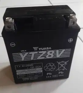 AKI ACCU YUASA YTZ8V MF KERING 12V 7,4AH ORIGINAL