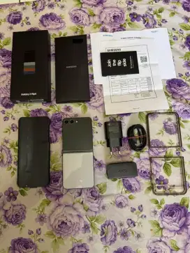 Samsung Galaxy Z Flip 5 Fullset Mulus