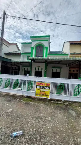 Dijual rumah di perumahan meranti permai