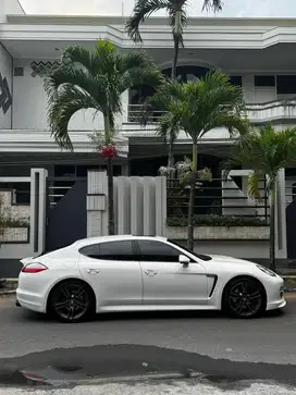 Porsche Panamera 2012 Bensin