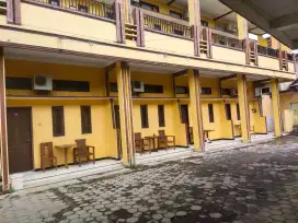 Ratu kost ekslusif
