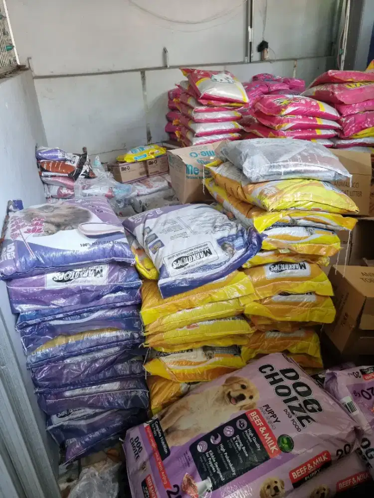 Pramuniaga toko (angkut barang)