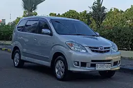 Toyota Avanza  1.3 G MT 2009 KM 64 RB