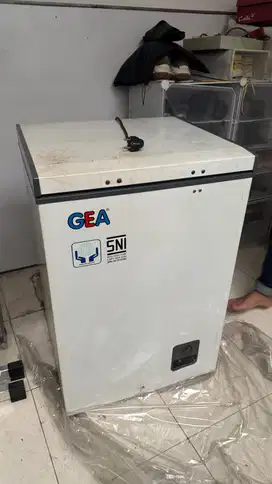 FREEZER GEA 100 L