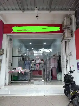 Di jual toko di jalan paling rame dan strategis