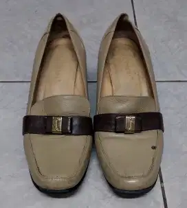 Sepatu hak formal wanita buccheri