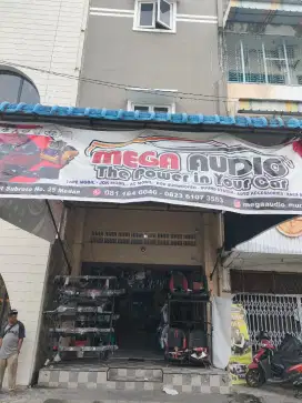 Mencari Tukang Pasang Aksesoris mobil/ yg SDH pengalaman