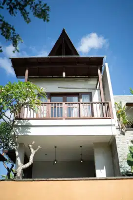 Dijual Villa Lantai 2 Di Tegenungan - View Jungle Dekat Air Terjun