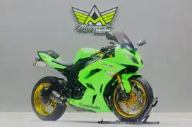 Kawasaki ZX6R limited edition honda cbr650 honda cb500x ktm 390