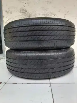 Ban 215 65 R16 Bridgestone Turanza T005A Terios Alphard