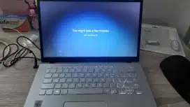 Asus vivobook a409ja mulus like new