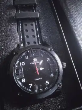 Jam tangan baru (philipe Ricci)