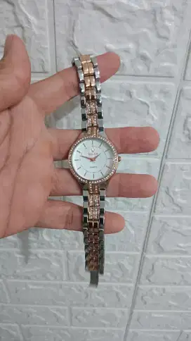 Jam tangan wanita