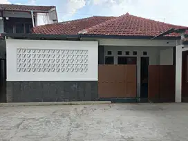 Rumah Bagus Siap Huni Dekat Jalan Raya Utama Ujung Berung Bandung SHM