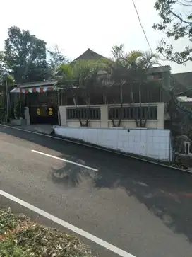 Rumah DiJual Cepat Di Jalan Raya Taman Safari Prigen Pasuruan