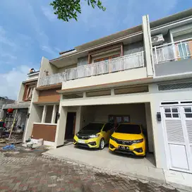 Dijual Rumah 2 lantai dekat rs dr oen solo baru al azhar 970jt