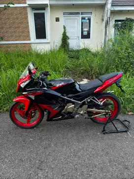 Kawasaki Ninja 150 RR Merah