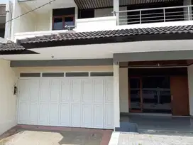 Jual Cepat Rumah Villa Komplek Cipaku Indah