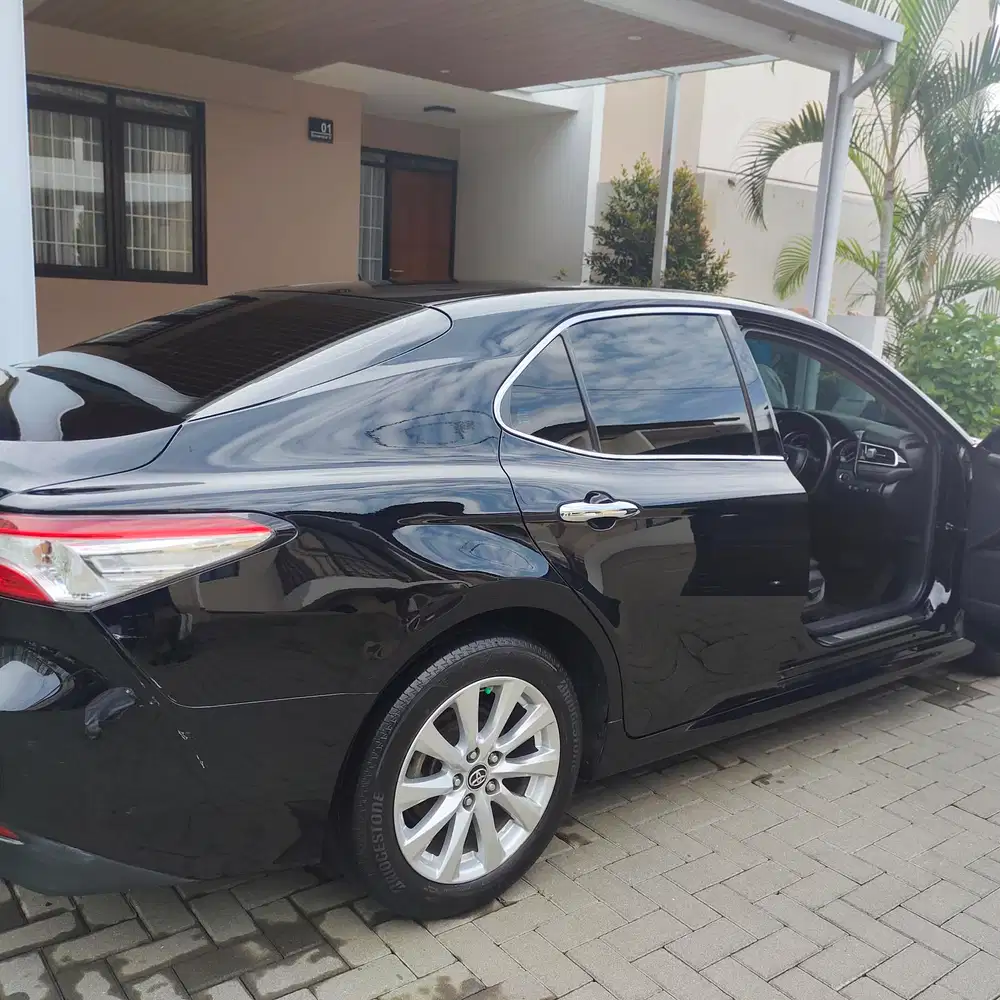 Toyota Camry 2.5V AT 2019 Bensin