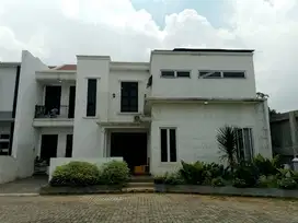 Rumah Lama di Cluster Puri Pakkita 2 Petukangan Utara Jakarta Selatan