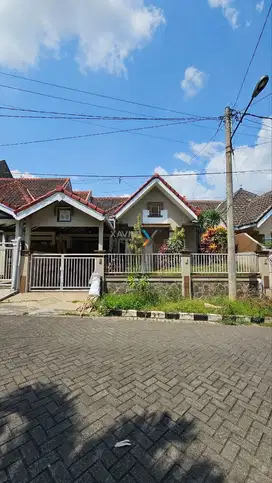 Disewakan Rumah Minimalis Modern di Lembah Dieng, Sukun Malang