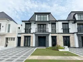 Dijual Rumah Mewah 2 lantai dikawasan Cluster