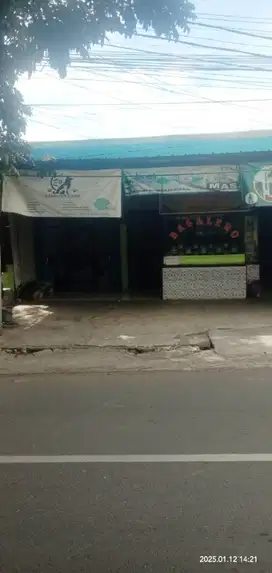 DI JUAL 2 KIOS DAN 3 PINTU KONTRAKAN PINGGIR JALAN DI CILANGKAP