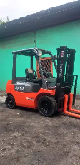 Forklift toyota 7fd 2ton tranmisi manual engin 1DZ2 solar th2005