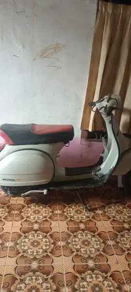 Vespa tahun 1984