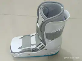 SEPATU KESEHATAN TERAPI PATAH TULANG