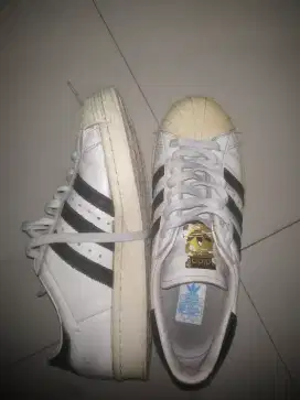 sepatu Adidas superstar