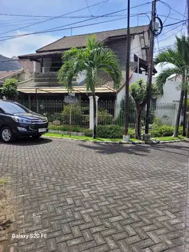 SEWAKAN RUMAH BAGUS DI MANYAR JAYA SURABAYA (Tjin2Area)