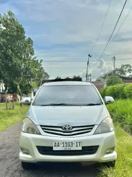 Toyota innova 2009