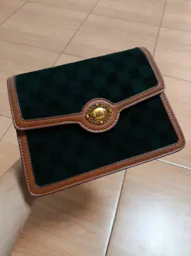 Tas cantik bahan suede warna hijau emerald...