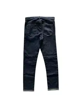 Celana jeans uniqlo selvedge slim fit straight size 30